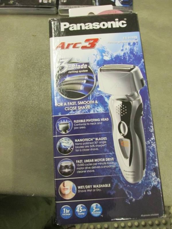 lot 204 image: Rechargeable Shaver by Panasonic...