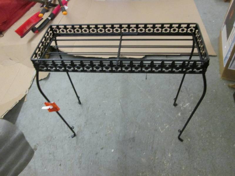 lot 234 image: Metal Plant Stand...