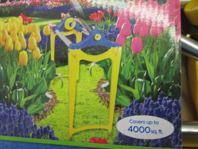 lot 273 image: Lot of 2 Oscillating Sprinklers wit...