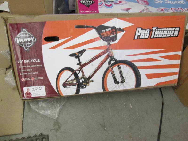 lot 296 image: Huffy Pro Thunder 20inch Boys Bike ...