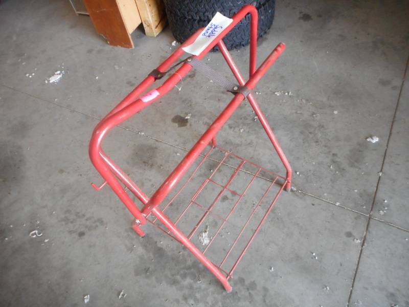 Saddle Stand