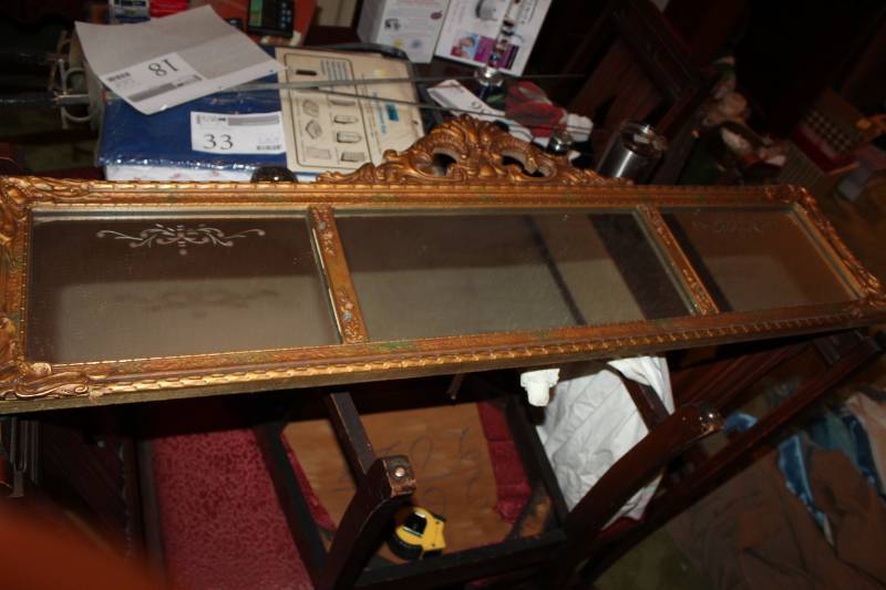 lot 65 image: The Nurre Companies 3-Panel Decorative Frame Wall Mirror
