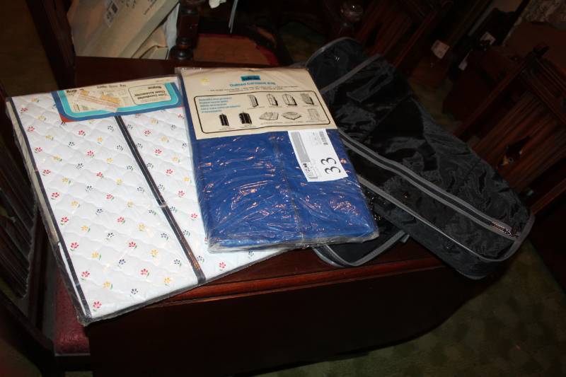 lot 33 image: Garment Bags