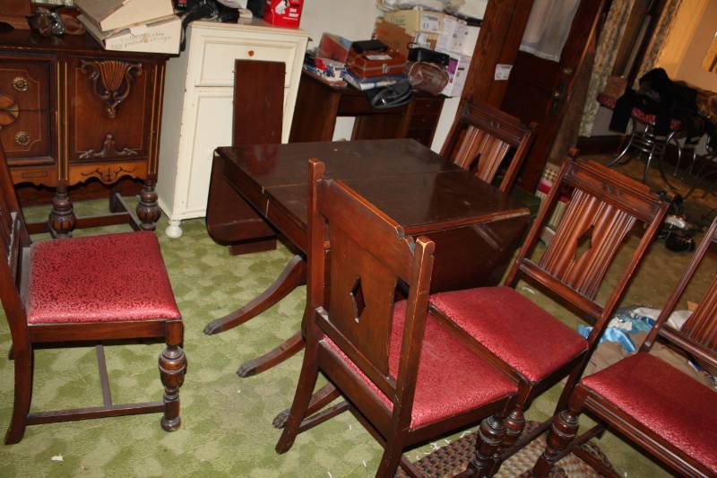 lot 3 image: Wood Fold-Down Side Dining Table with 5-Wood Chairs, 2-Table Leafs, McKay Table Pad