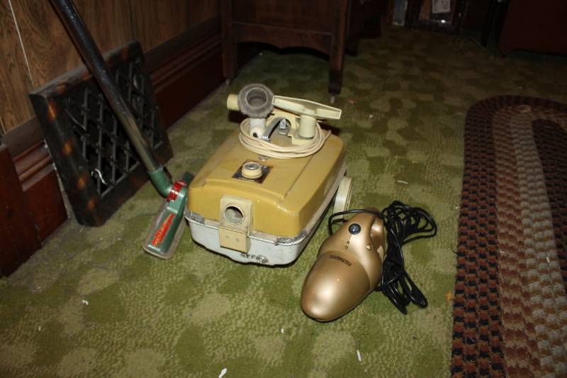 lot 77 image: Shetland Lewyt Canister Vacuum, Turbo Tiger Hand Vac