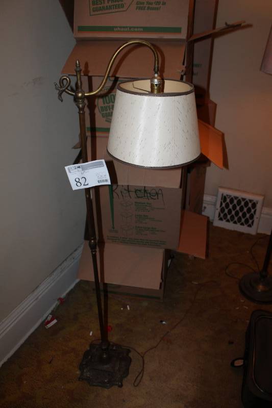 lot 82 image: Floor Lamp