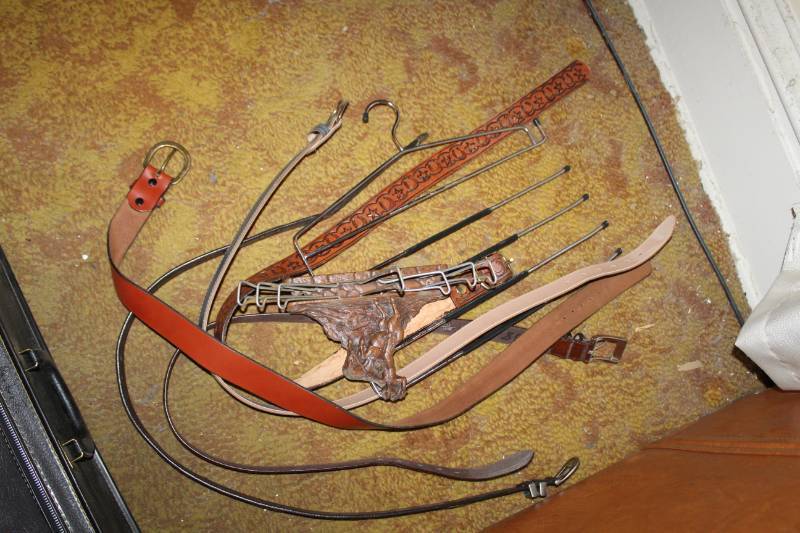 lot 99 image: Belts and Belt Holders