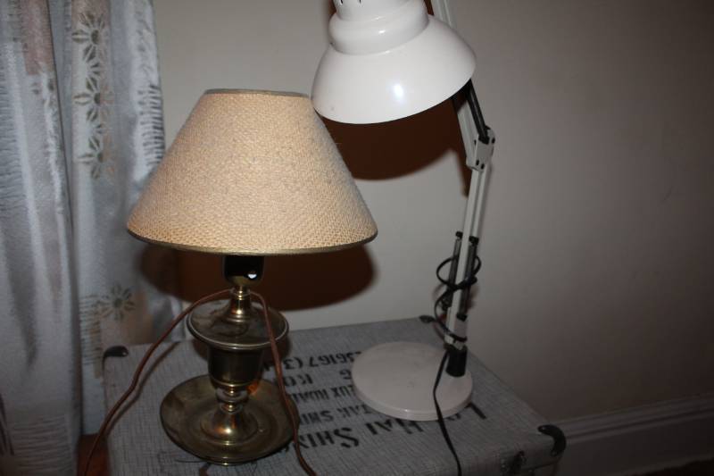 lot 87 image: Table Lamps