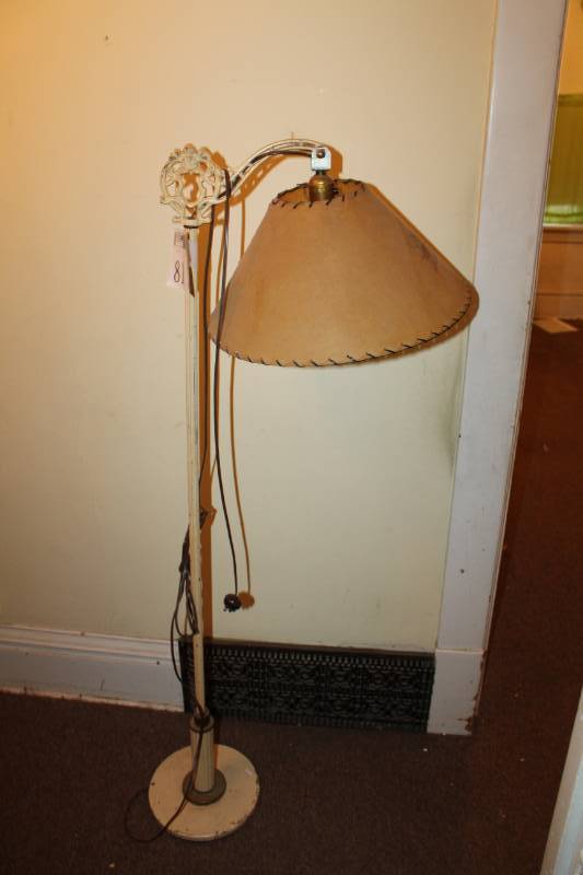 lot 81 image: Floor Lamp