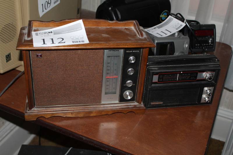 lot 112 image: Hitachi Solid State Wood Table Radio, Portable Radio