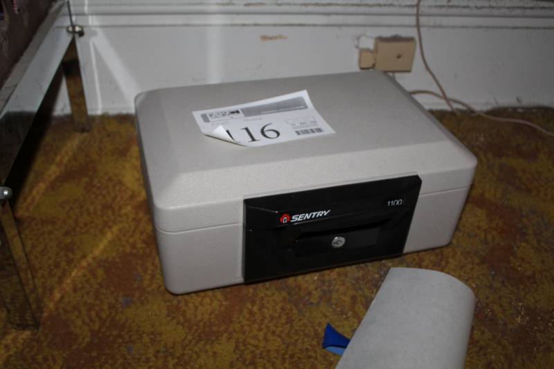 lot 116 image: Sentry Locking Fireproof Safe with Key