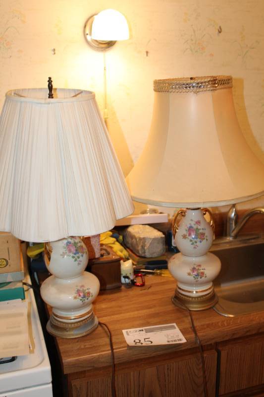 lot 85 image: Table Lamps
