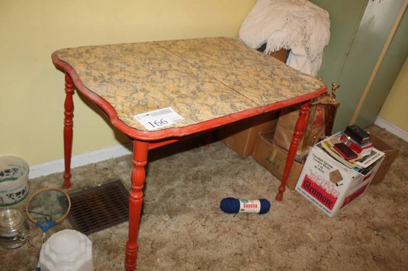 lot 166 image: Wood Kitchen Table