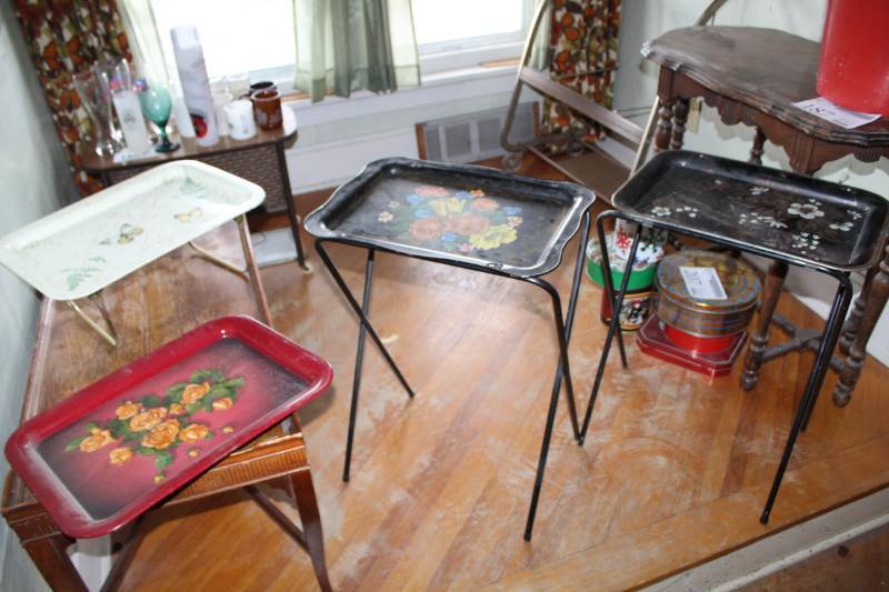 lot 208 image: Metal TV TraysStands
