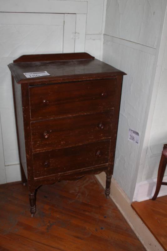lot 186 image: Rolling Wood Dresser with 3-Drawers