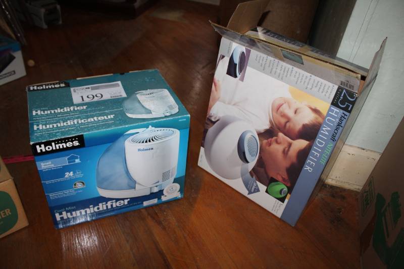 lot 199 image: Holmes Cool Mist 24-Hour Humidifer, Hankscraft 2.5-Gallon Nite-Lite Cool Mist Humidifier