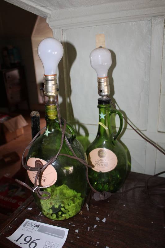 lot 196 image: Table Lamps
