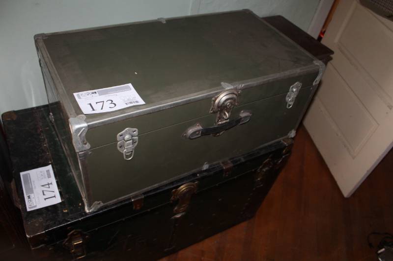 lot 173 image: Chest