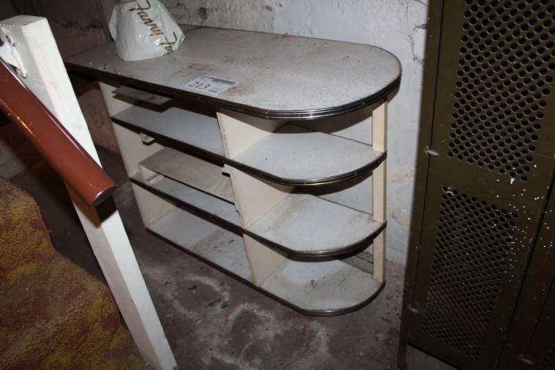 lot 213 image: Table with 3-Shelves