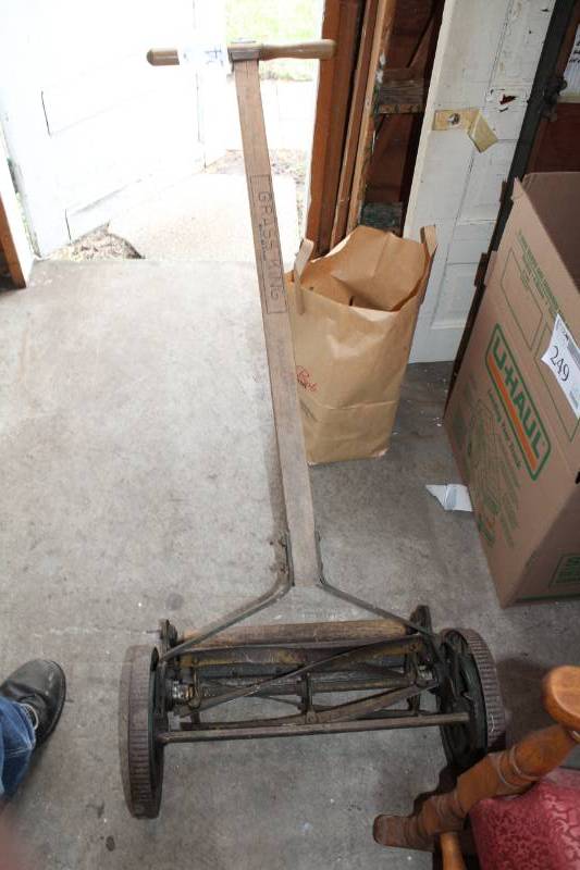 lot 244 image: Grass King Manual Push Lawn Mower