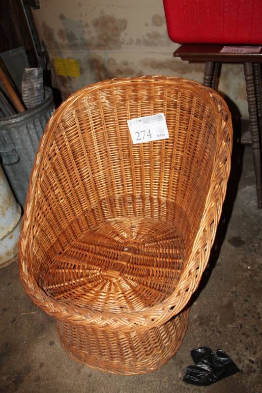 lot 274 image: Wicker Chair
