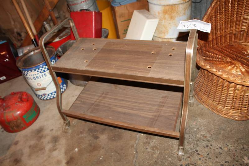 lot 273 image: Rolling 2-Tier Serving Cart
