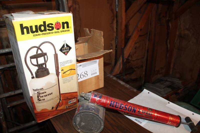 lot 268 image: Hudson, Ortho Bug Sprayer