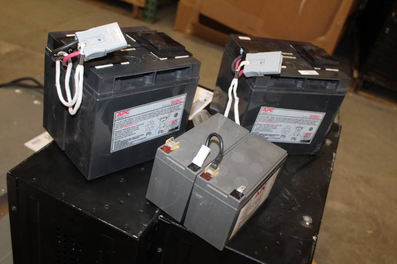 lot 440 image: APC Replacement Battery Cartridges