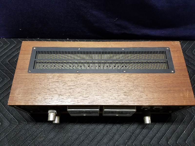 lot 7 image: Amplifer