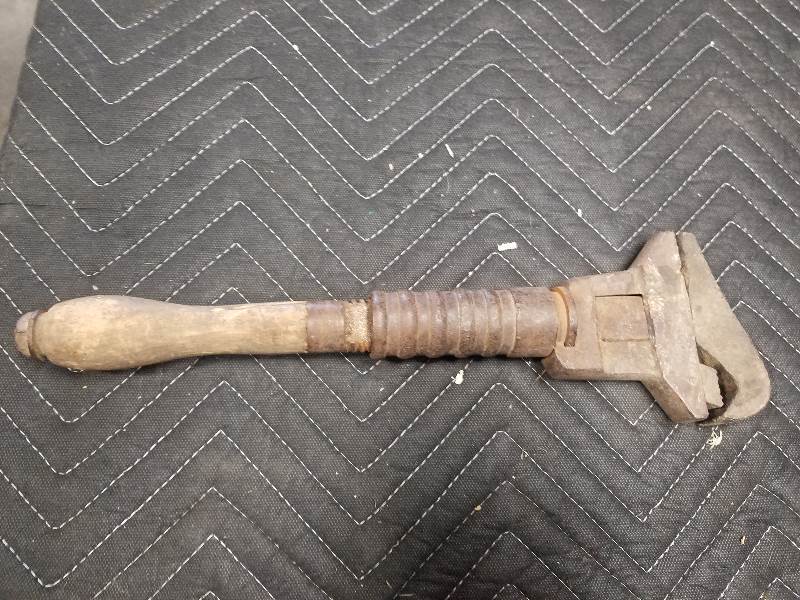 lot 103 image: Tools