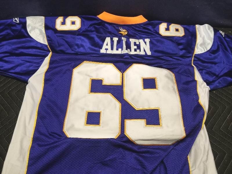 lot 119 image: Minnesota Vikings Jersey