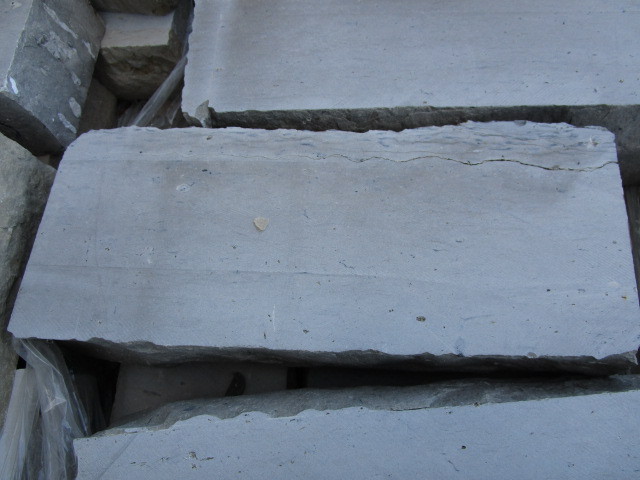 SAWN LIMESTONE WALLSTONE