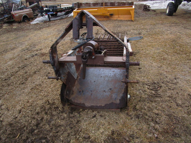 lot 6 image: Shop Built Potato Digger Sod Cutter