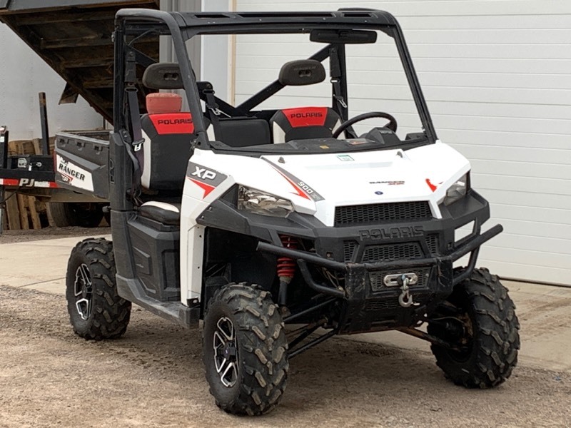 lot 1 image: 2014 Polaris Ranger XP