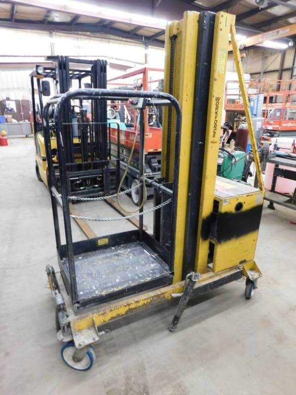 lot 16 image: Bil-Jax Workforce XLT1651 Man Lift