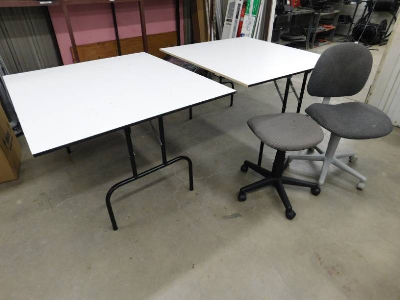 lot 43 image: Two Folding Tables - 43 x 47