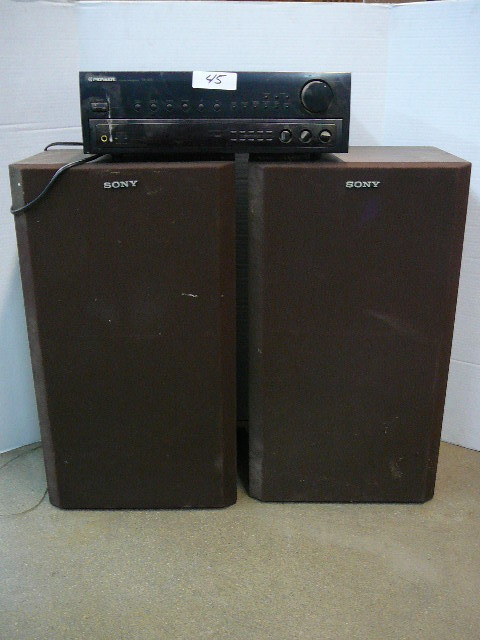 lot 45 image: Pioneer Stereo Receiver & Sony Speakers