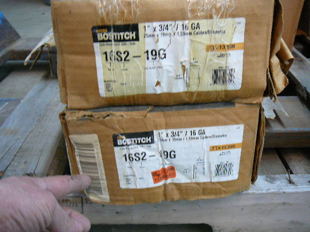 lot 66 image: Bostitch Staples