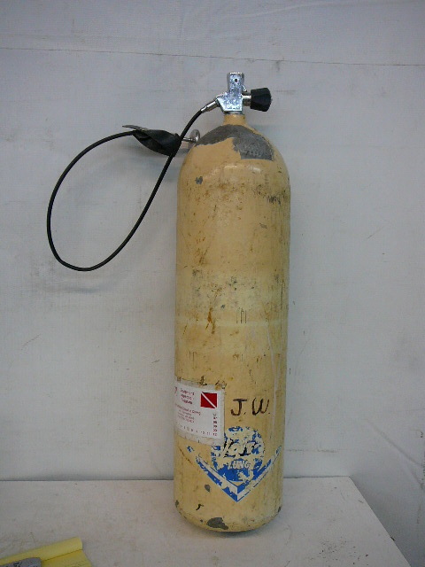 lot 74 image: Dive Tank