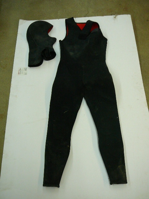 lot 77 image: 2 Piece Dive Suit