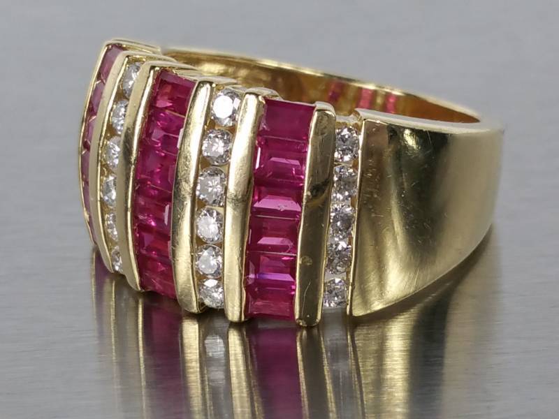 Beautiful Natural Ruby and Diamond Estate Ring in 14k Gold