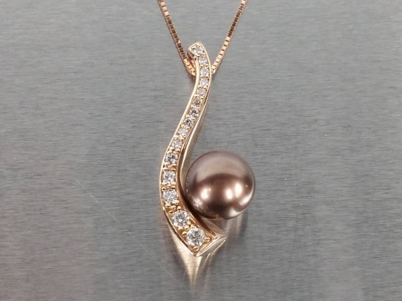 Gorgeous Designer Diamond and Chocolate Pearl Journey Necklace in 14k Gold