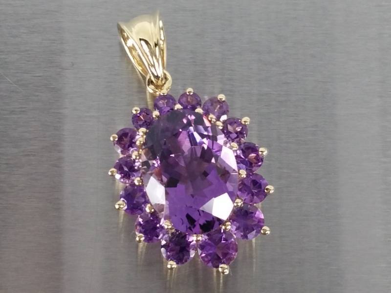 Gorgeous, Well Cut Natural Amethyst Pendant in 14k Gold