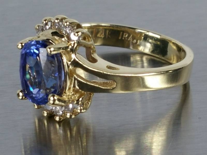Natural Tanzanite and Diamond Estate Ring in 14k Gold