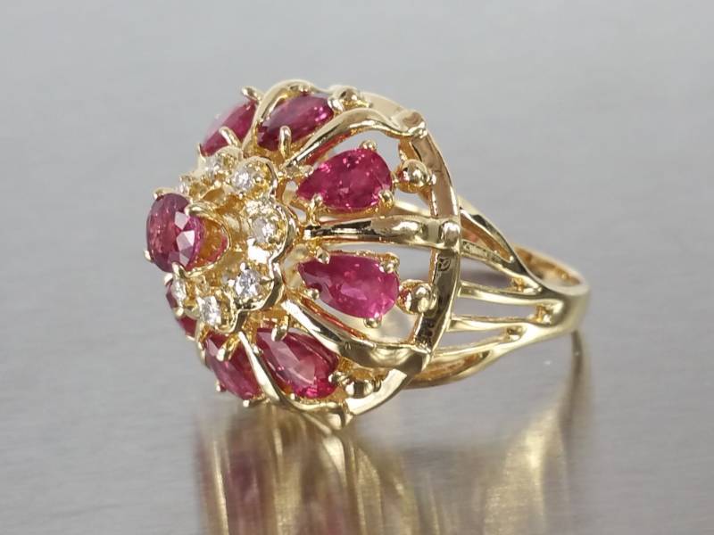 Stunning Pink Sapphire and Diamond Estate Ring in 14k Gold