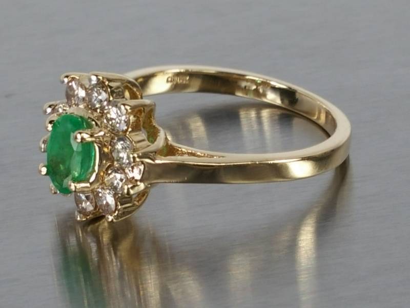 Ladies Natural Emerald and Diamond Estate Ring in 14k Gold