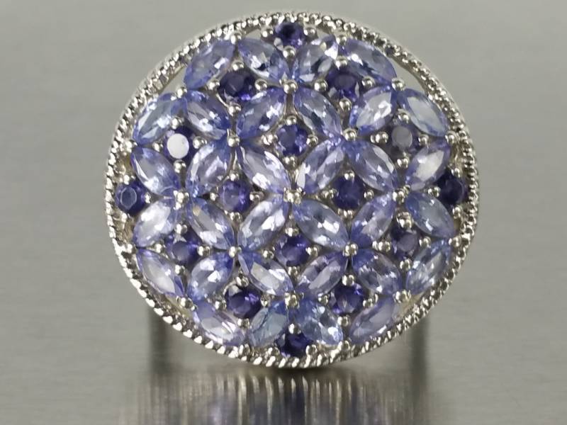 Natural Tanzanite Estate Ring
