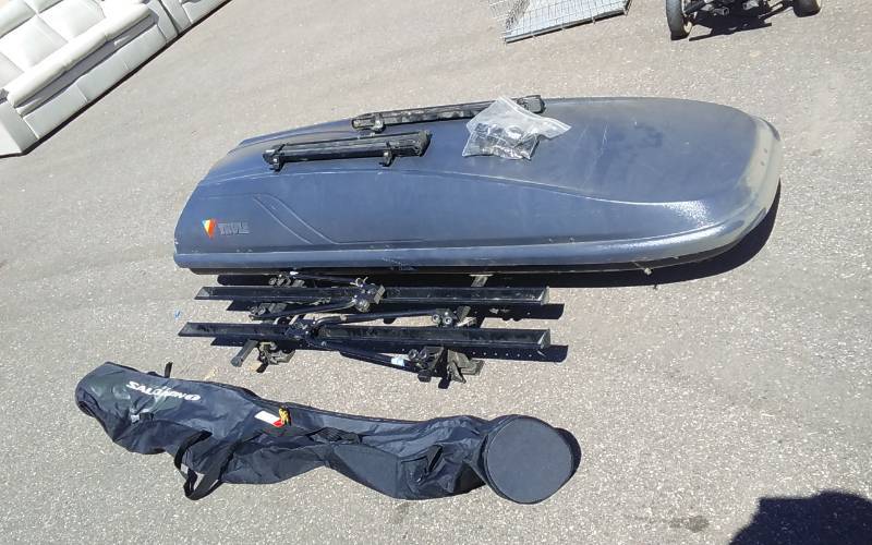 lot 9 image: Thule Car Top SkiBike Carrier With Accessories, Mounting Hardware & Keys, Solomon Ski Travel Bag