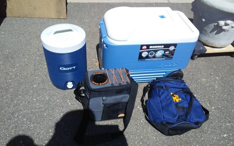 lot 13 image: Lot Of Assorted Coolers