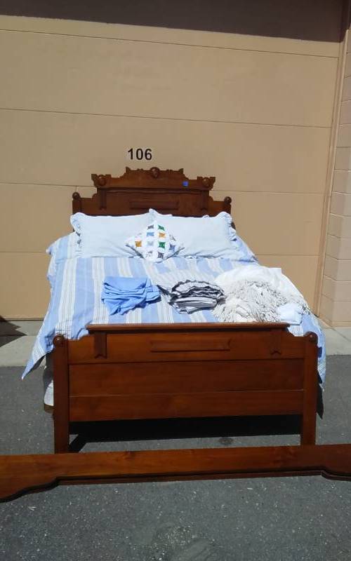 lot 31 image: Vintage Bed FullQueen Carved Wood Head Board, Foot Board & Rails.